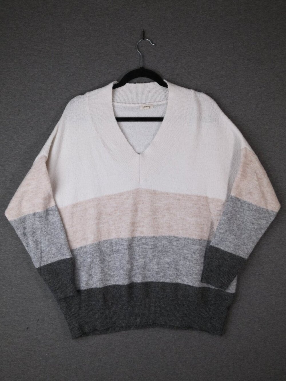 debut Color Block V-Neck Sweater Womens L Cream Pink Grandmacore Cozy Knit